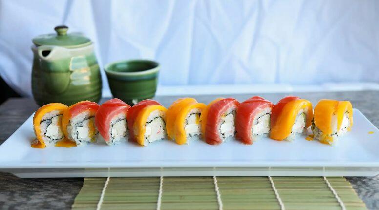 Tuna Mango Roll